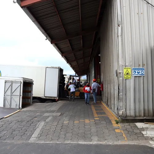 Instalaciones de Centralsa - Carga y Descarga de Mercancías